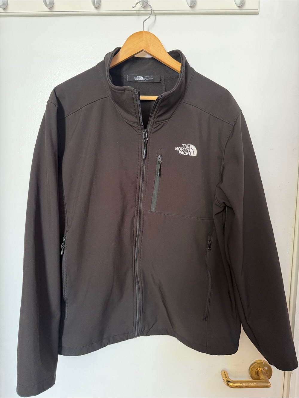 The North Face Black Men’s Apex Bionic Windwall Softshell Performance Jacket